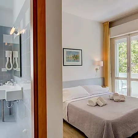 Hotel Ivano 3*