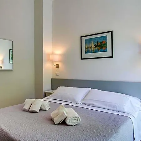 Hotel Ivano 3*
