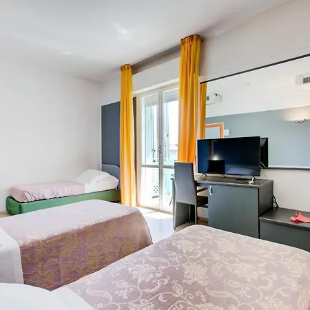 Ivano Hotel 3*